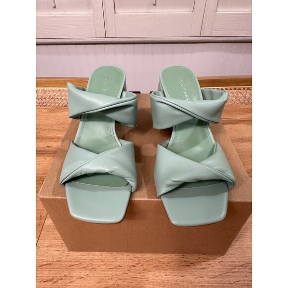 Marc Fisher Women's Kari High Heel Sandals Size 7.5 NWOB Faux Leather Slip Ons - Picture 4 of 12